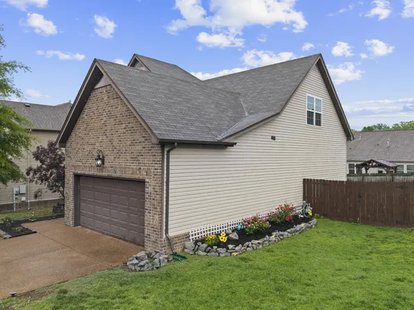 874 Daybreak Dr, Antioch, TN 37013