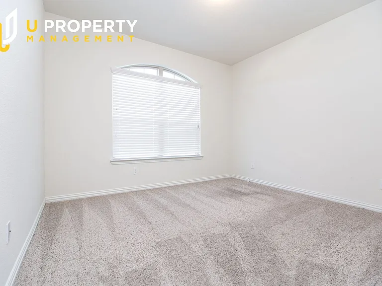 817 Black Hawk Dr — Photo 12