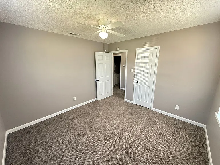 1654 Silver St — Photo 12