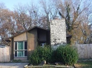 2011 Timber Creek Dr, Manhattan, KS 66502