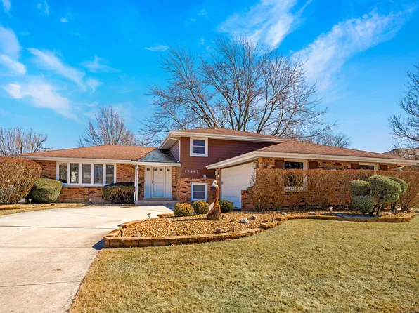 19607 Pheasant Ln, Mokena, IL 60448