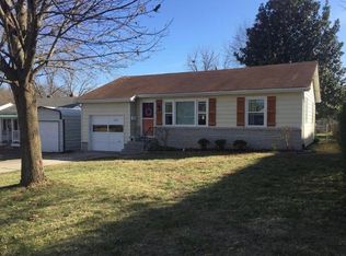 1952 E Walnut St, Springfield, MO 65802