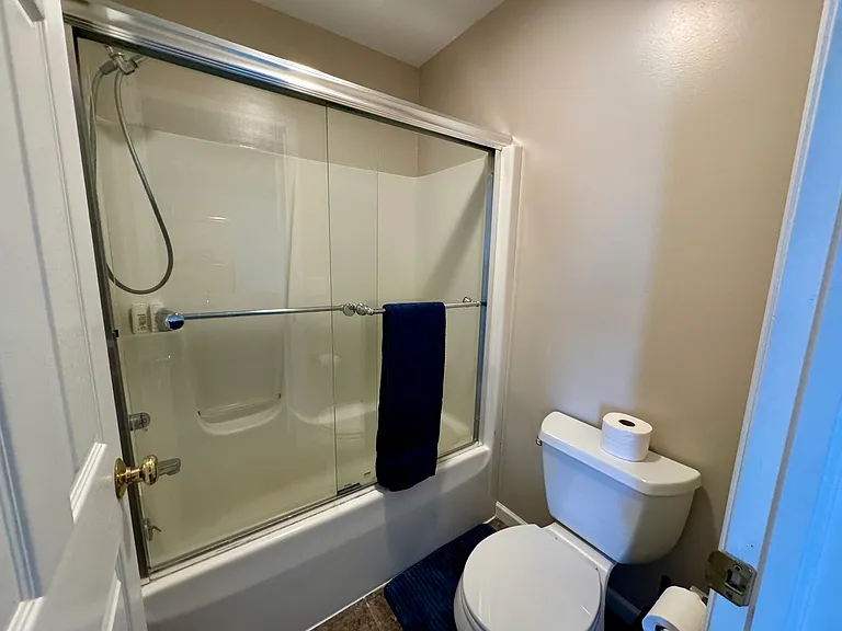 212 Birchtree Ct — Photo 15