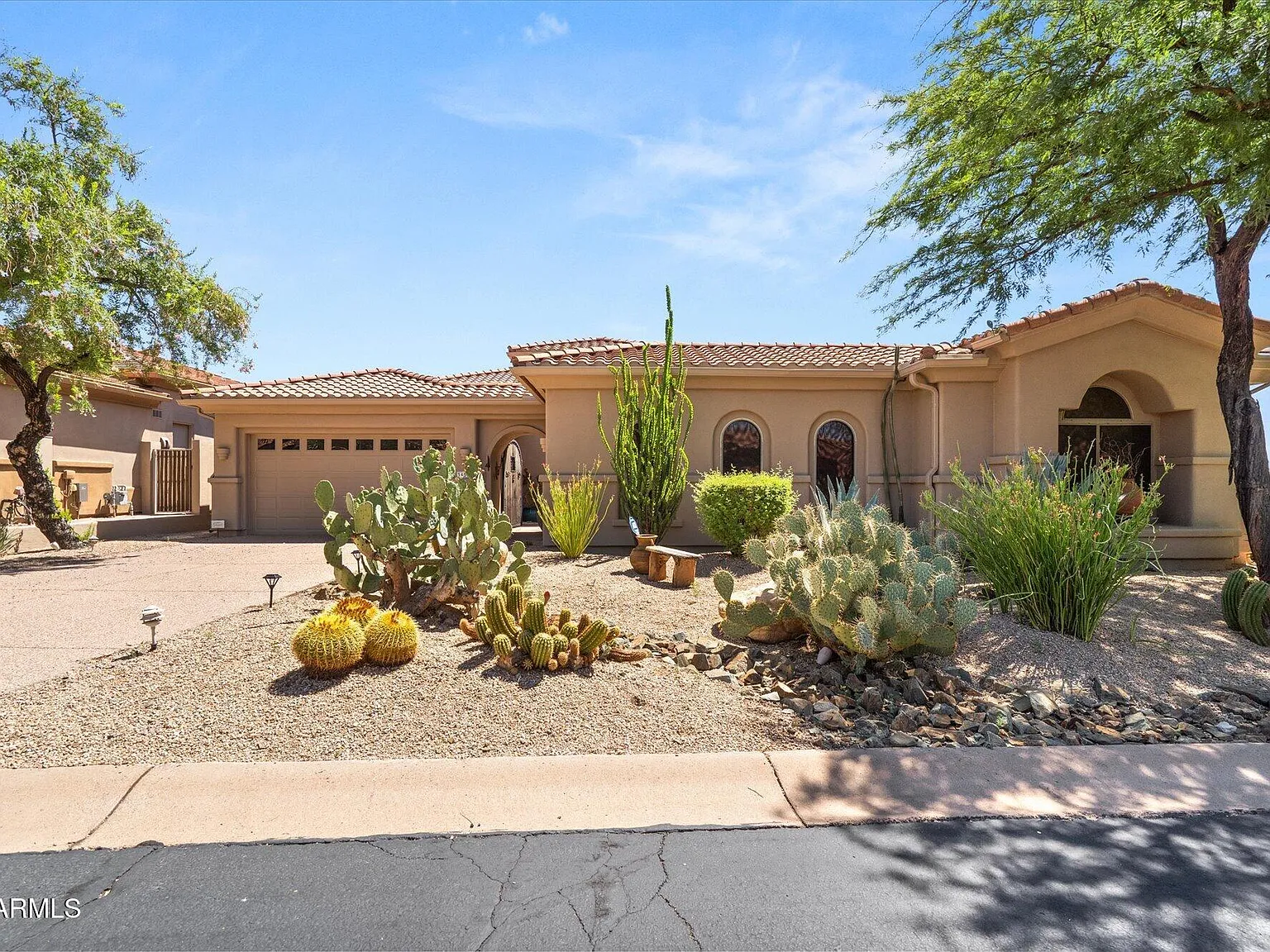 3 bed, 3.5 bath, 3426 sqft, $8,500 — Photo 2