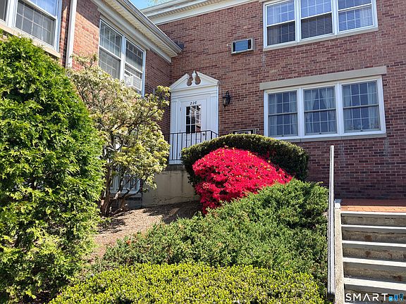 2nd image of 228 Park St APT 6