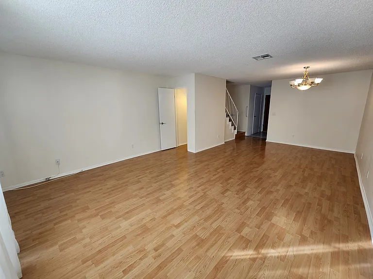 1118 N Kenmore Ave #2 — Photo 28