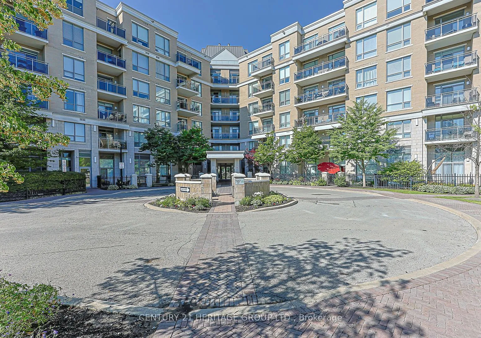 2 bed, $2,600 — Photo 4