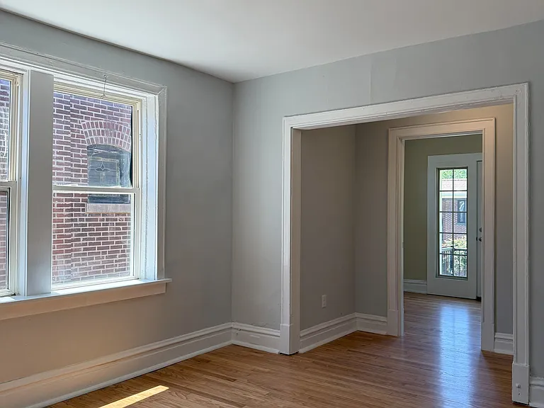 920 Eastgate Ave — Photo 5