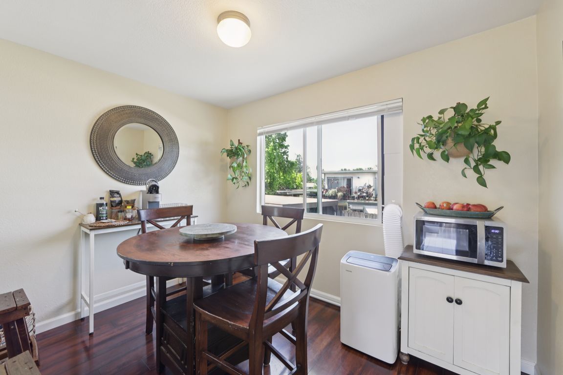 Benicia Dr-1306-016.jpg