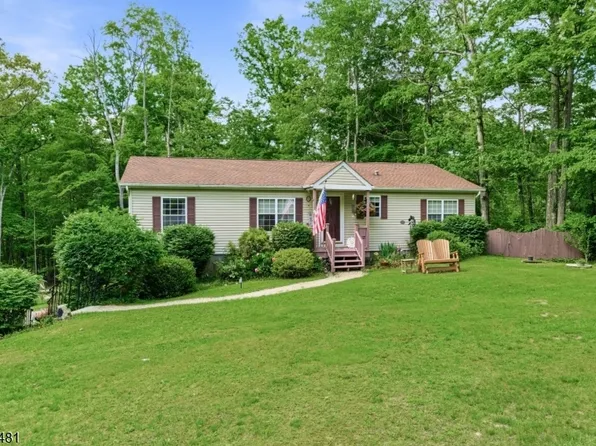 11 Fox Run, Montague Twp., NJ 07827