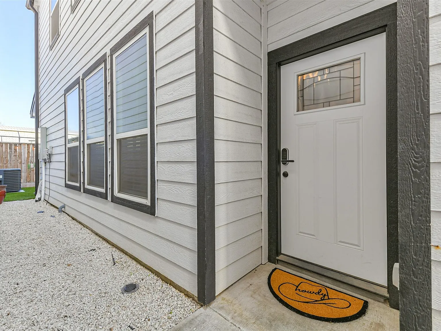 3 bed, 2.5 bath, 1548 sqft, $3,200 — Photo 4