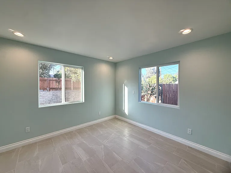 3130 Doolittle Ave — Photo 11