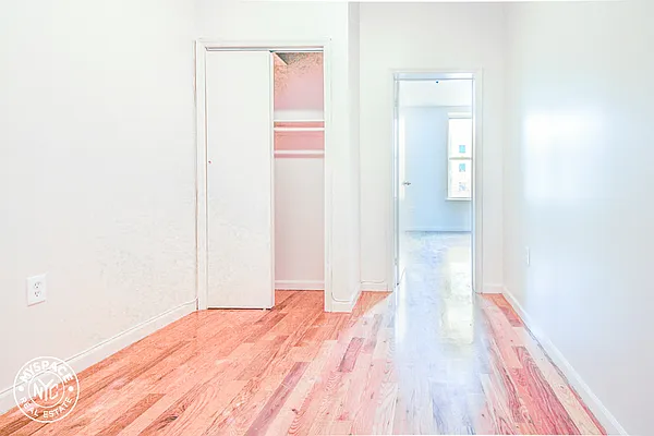 Rented by MySpaceNYC | media 16