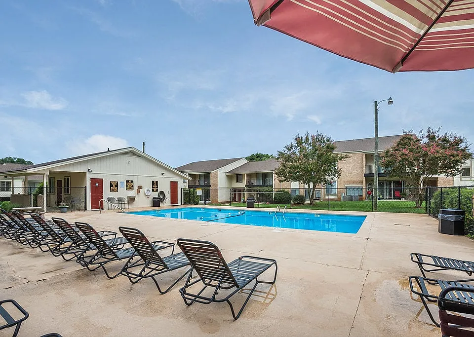 Clubhouse at Falcon Creek Apartment homes