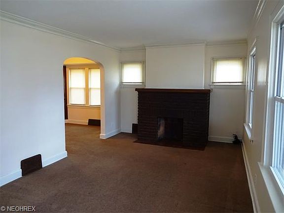 5th image of 13312 Saint James Ave