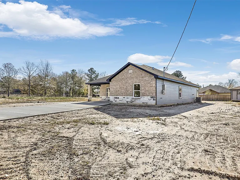 410 Road 7000 — Photo 3