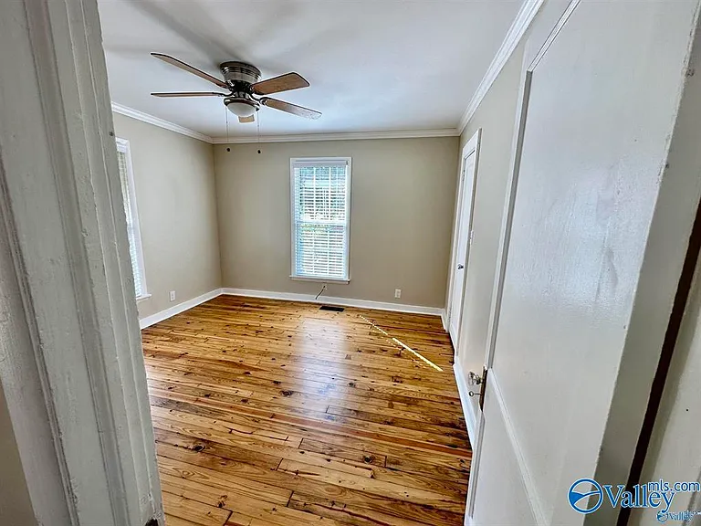 1529 McKinley Ave NE — Photo 13