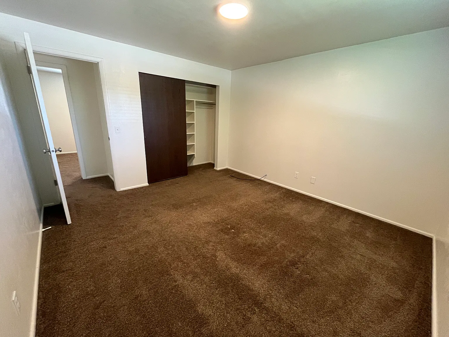2 bed, 850 sqft, $1,325 — Photo 4