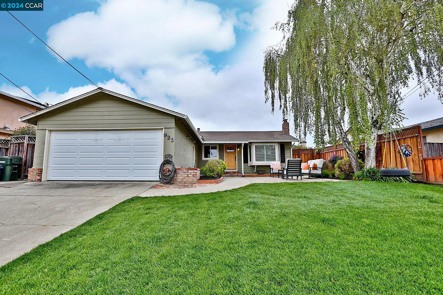 923 Coronado Way photo 1