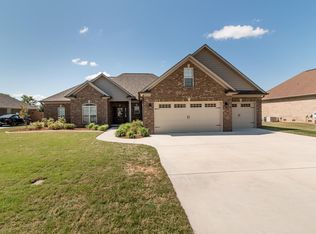 22888 Pin Oak Dr, Athens, AL 35613