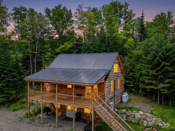 5 Forest Lane, Rangeley, ME 04970