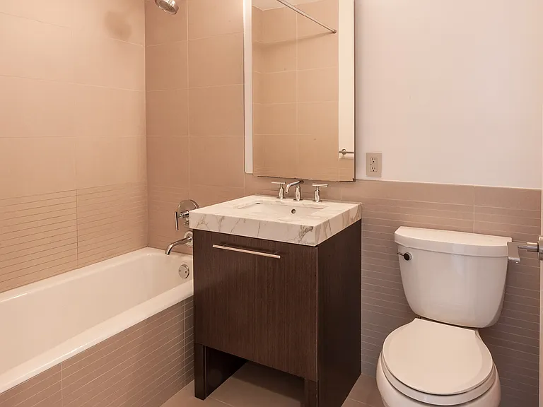 200 E End Ave #10S — Photo 5