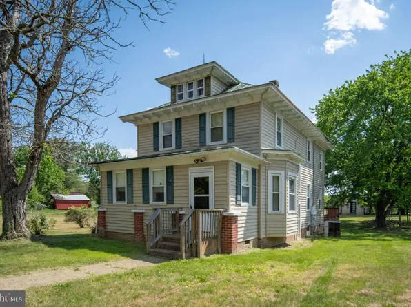 4689 Fredericks Hall Rd, Mineral, VA 23117