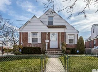 37 Putnam Ave, Valley Stream, NY 11580