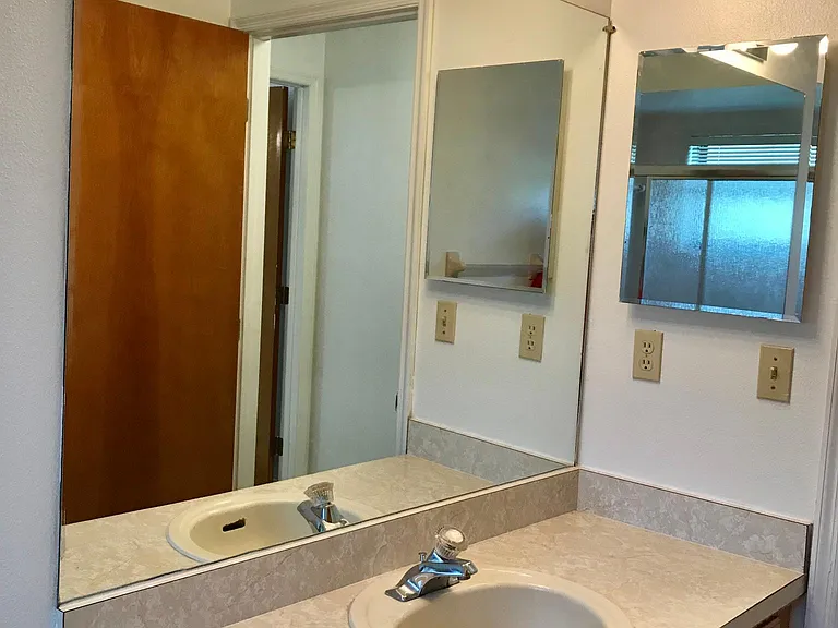 608 Antelope Ln — Photo 3