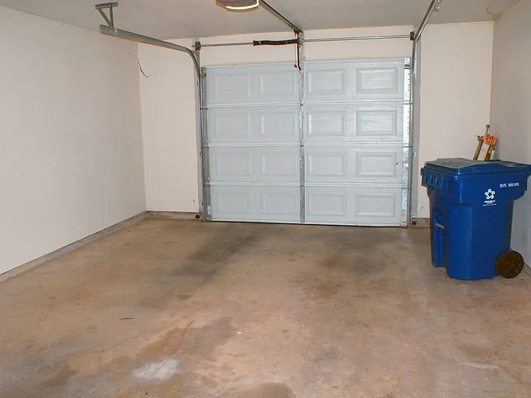 2318 Sailing Way N — Photo 7