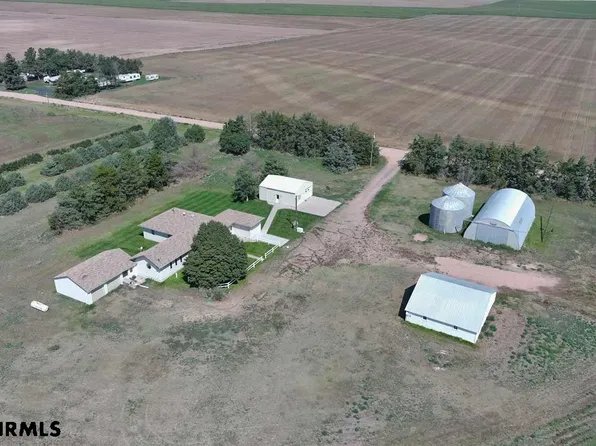 18325 County Road 16, Chappell, NE 69129