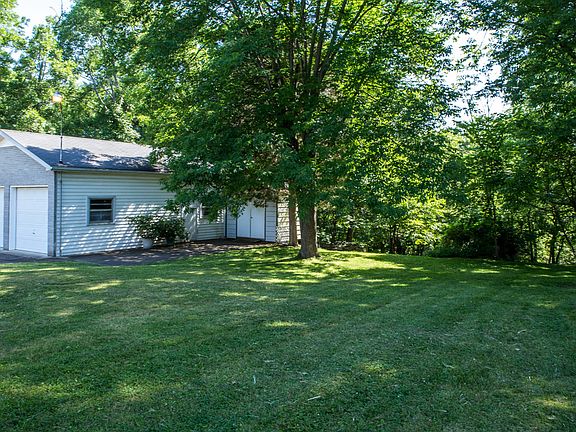 4th image of 701 Belaire Dr