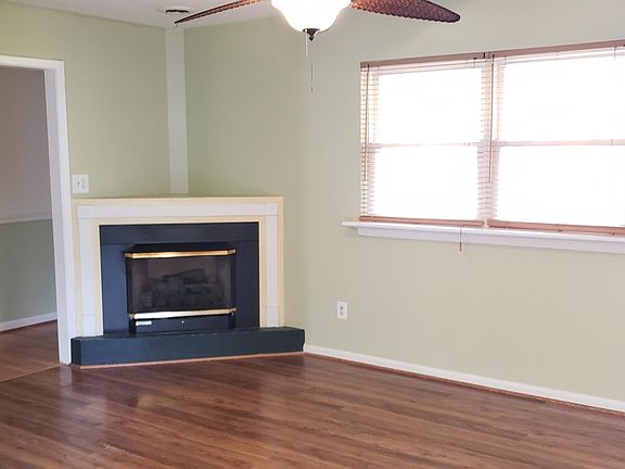4th image of 306 Ventura Dr