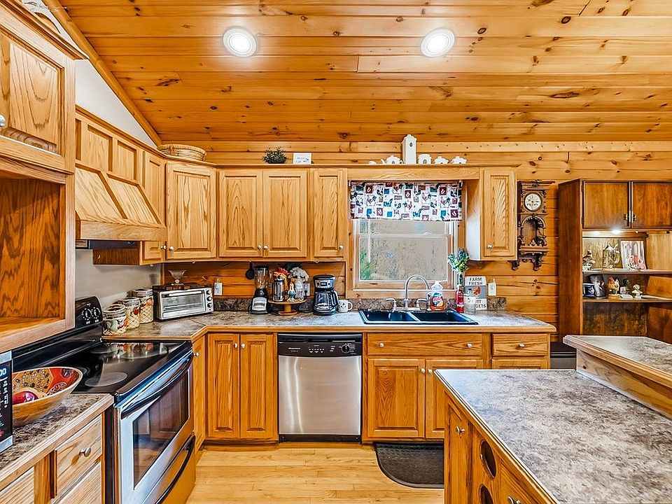 17th image of this home