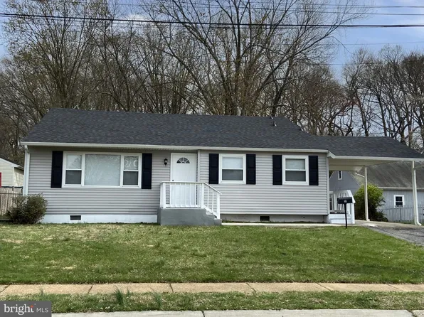 82 W Stephen Dr, Newark, DE 19713