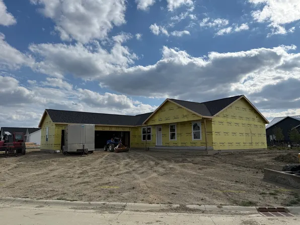 407 Jerin Dr, Fisher, IL 61843