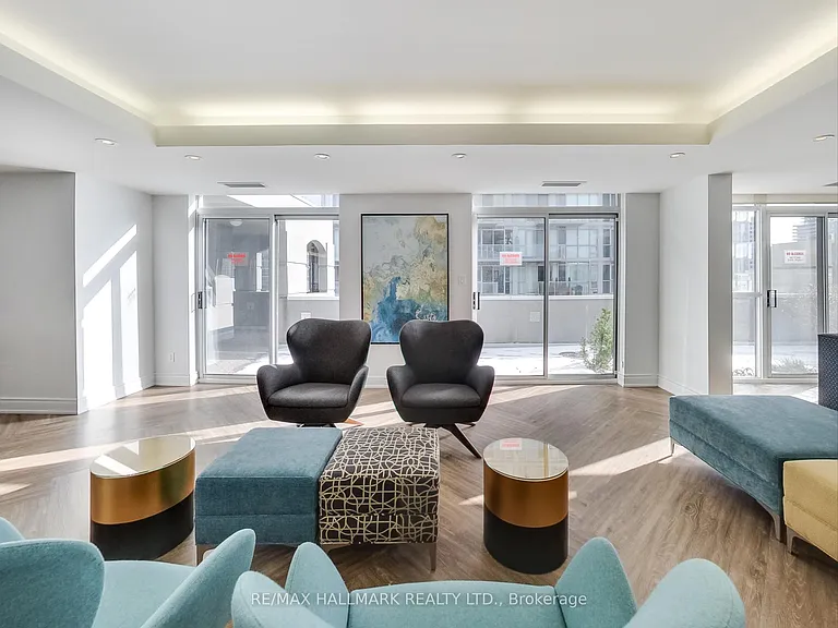 140 Simcoe St #Penthouse 09 — Photo 34
