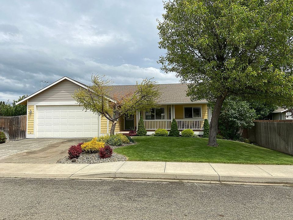Front entrance and driveway