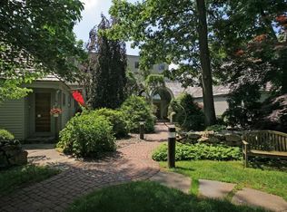 46 Post Kennel Rd, Far Hills, NJ 07931