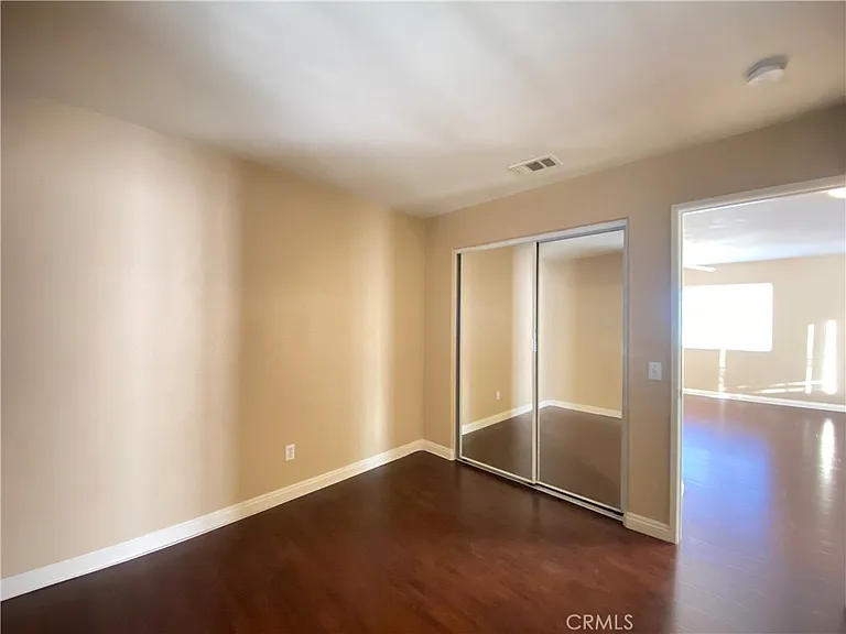 708 Hillview St — Photo 34