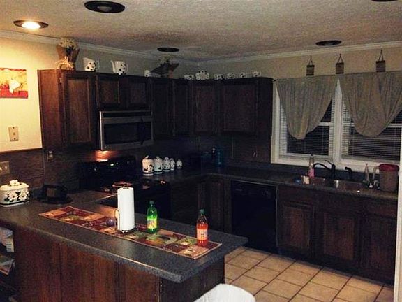 2nd image of 4140 Kingsway Dr