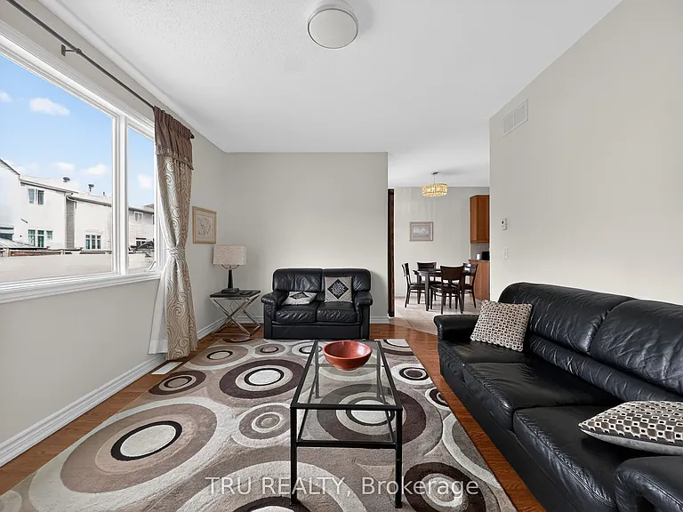200 Celtic Ridge Cres — Photo 20