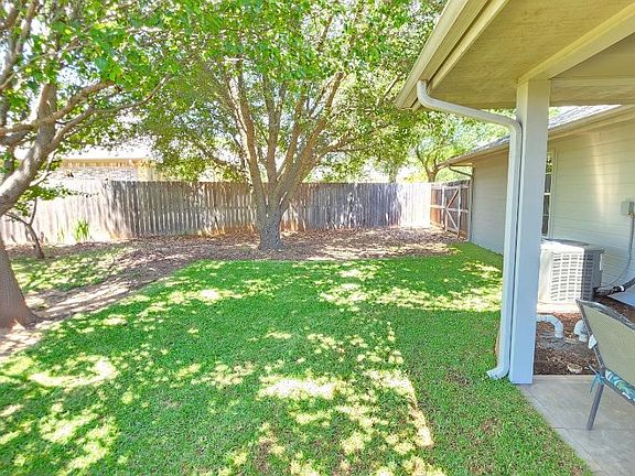 5th image of 5324 Mission Cir