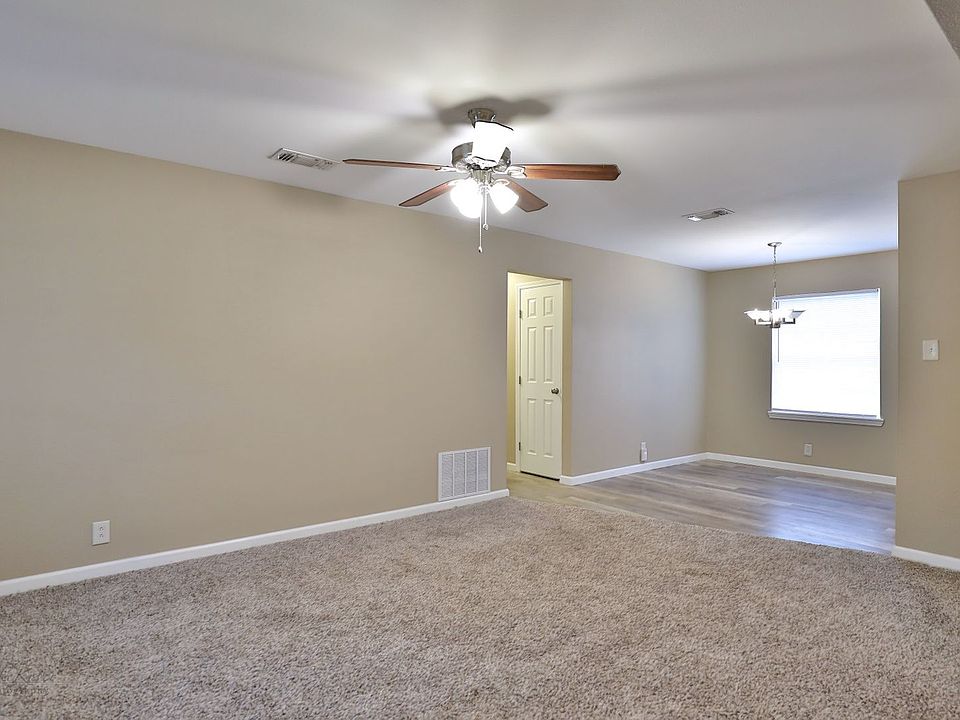1st image of 426 Burger St