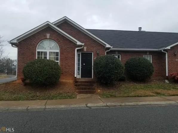 202 Mountain Chase Dr, Cartersville, GA 30120