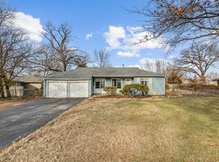 14 E Hawthorne Rd, Wichita, KS 67206