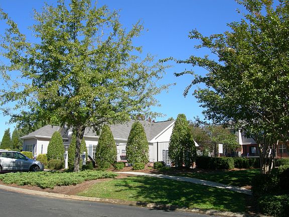 Piedmont Pointe Apartments ; Mooresville NC ; Clubhouse