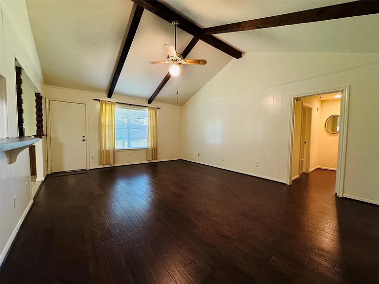 7622 Woodsman Trl — Photo 6