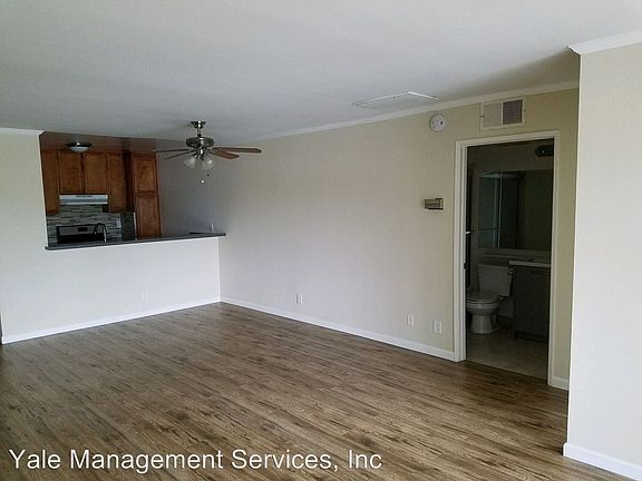 4th image of 13733 Burbank Blvd APT 103