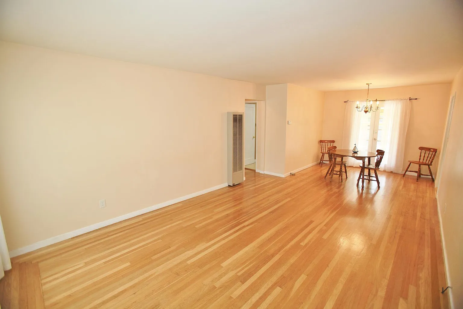 4019 Somerset Ave photo 1